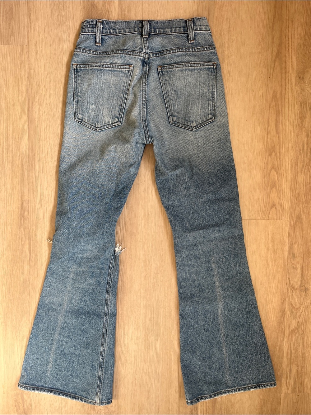 Citizens of Humanity Blue Distressed Amelia Vintage Flare Jeans - Picture 6 of 8